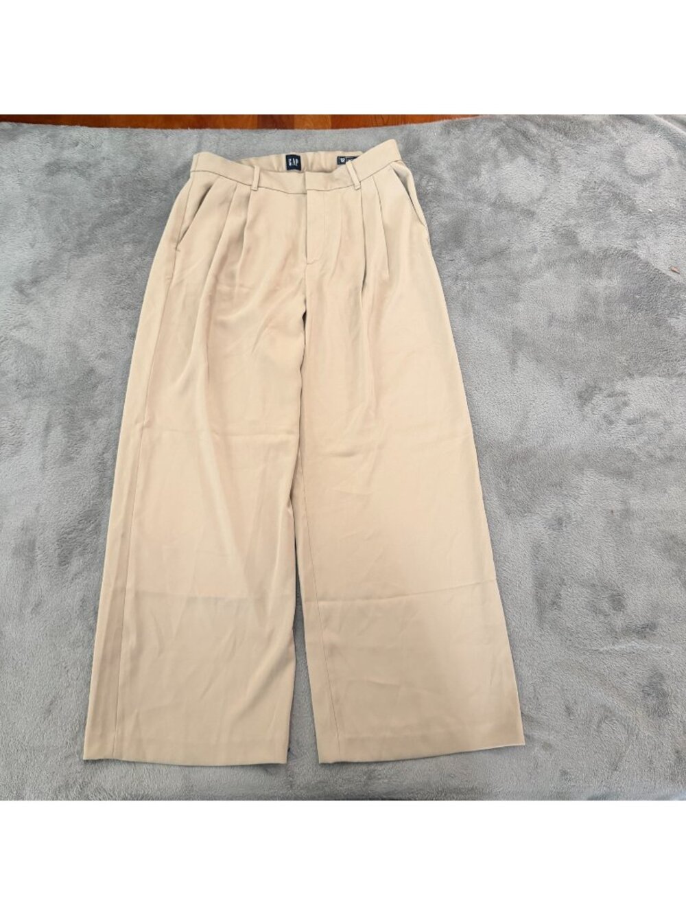 Gap Khaki Pleated Wide Leg Trousers Womens size 12 Pants Slacks Career